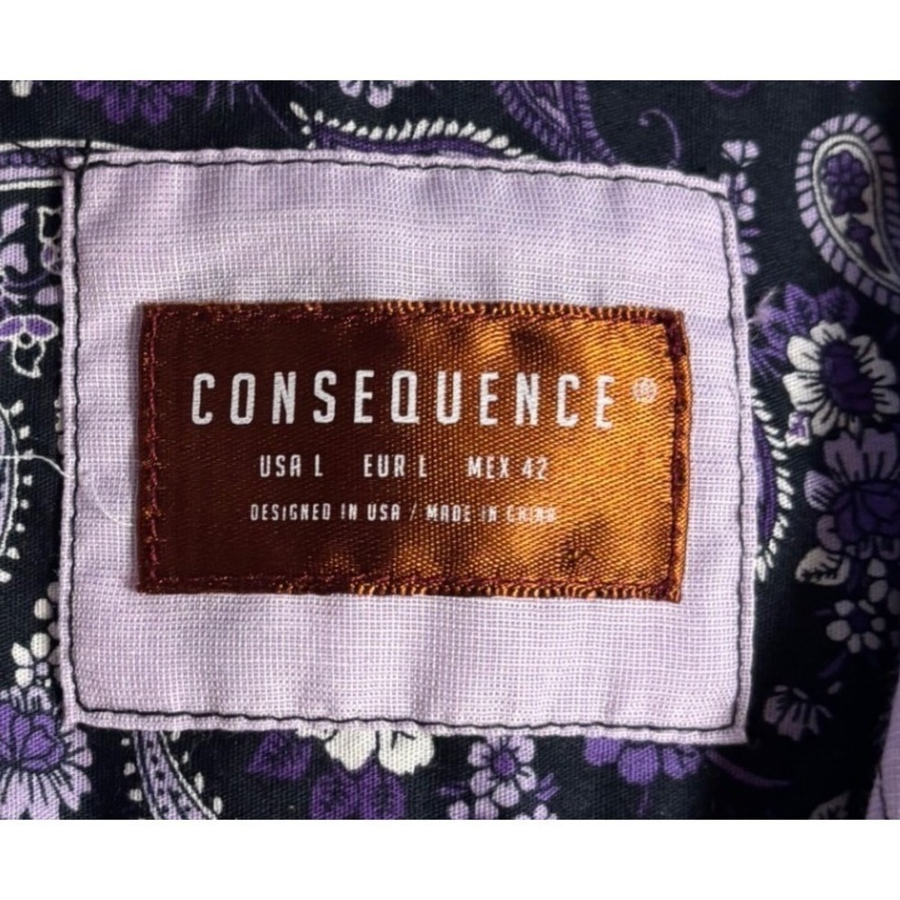 Consequence Men's L Paisley Button Up Shirt Purple Black Short Sleeve Casual - Picture 2 of 2